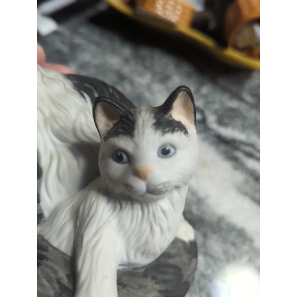 Vintage Homco Porcelain Black White Mother Cat & Kittens Figurine #1412